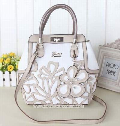 sac guess marron,sac guess gandy,sac a main guess avec coeur sac guess marron,sac guess gandy,sac a main guess avec coeur